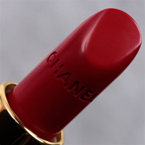 chanel pirate 99 rouge.